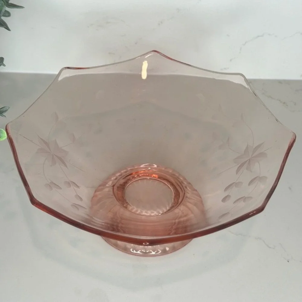 Standard‎ Glass Norwood Pink Etched Floral Pedestal Bowl